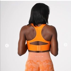 NVGTN tangerine ignite seamless bra